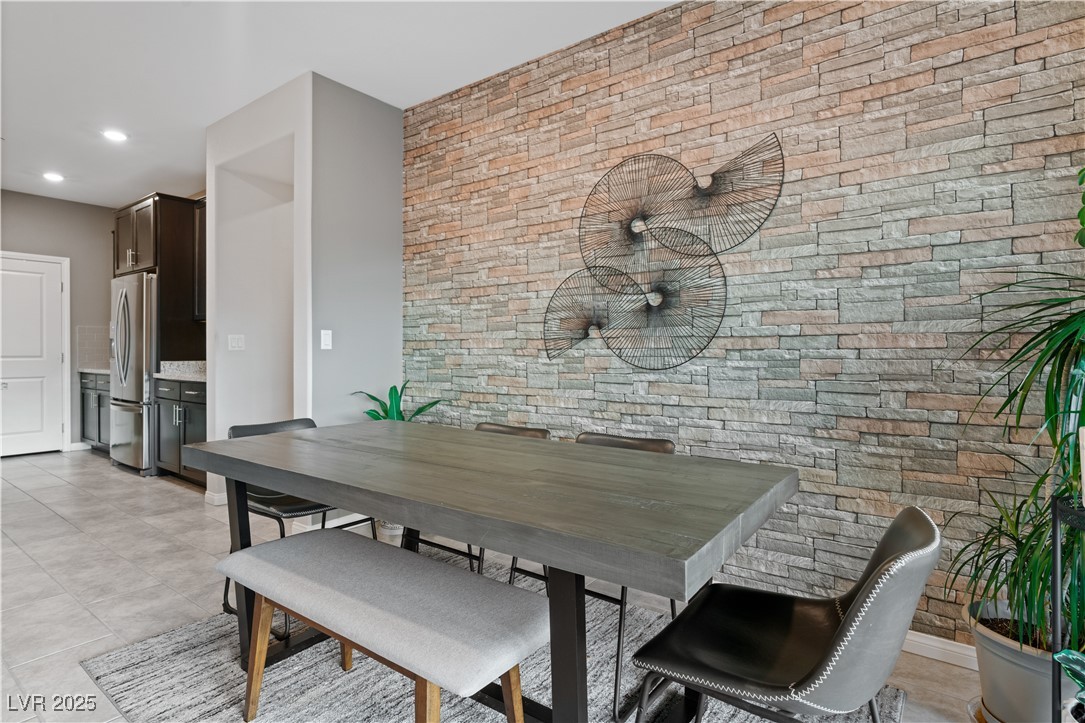 381 Oakey Crest Ridge Street