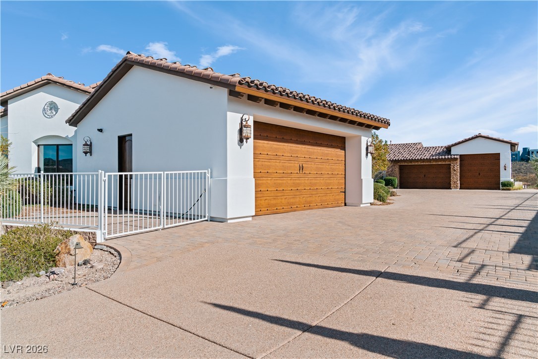 1123 Christian Road