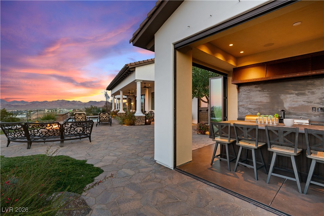 1123 Christian Road