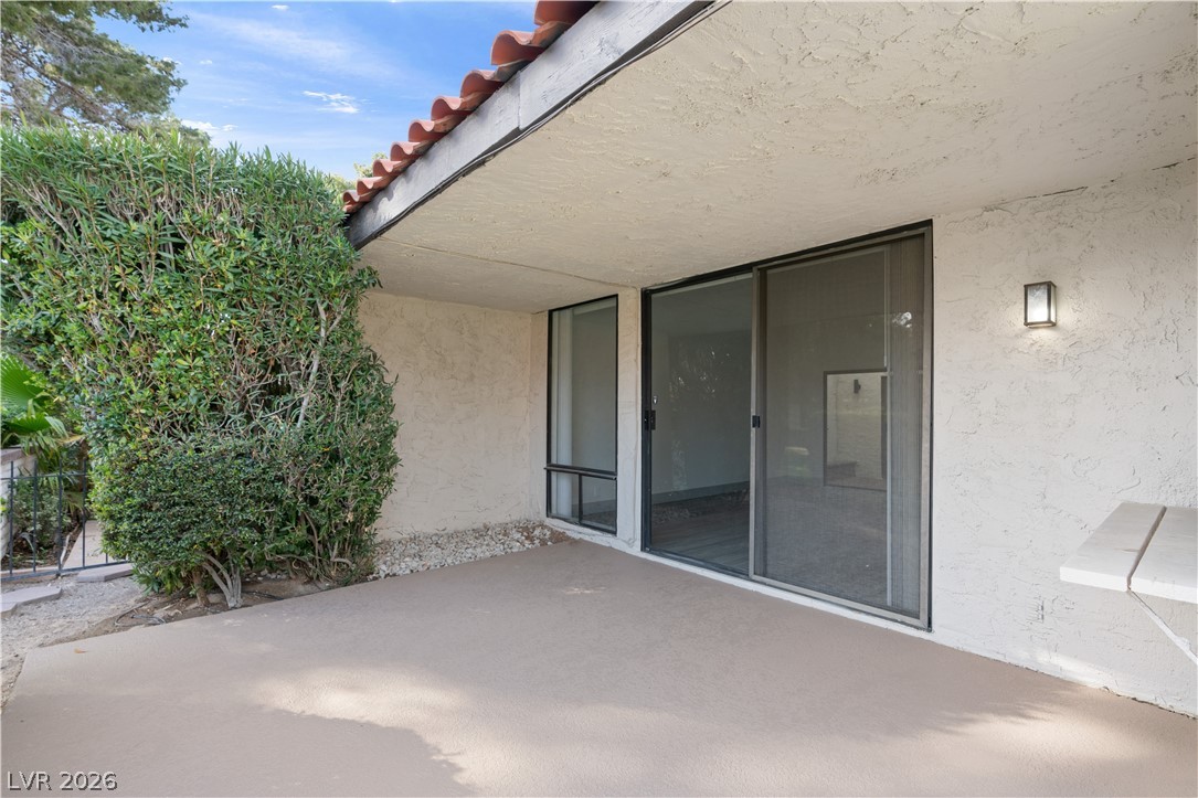 2567 Pera Circle