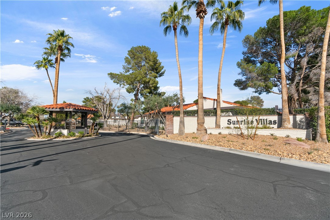 2567 Pera Circle