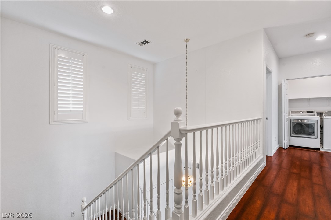 7664 Alexander Hills Street