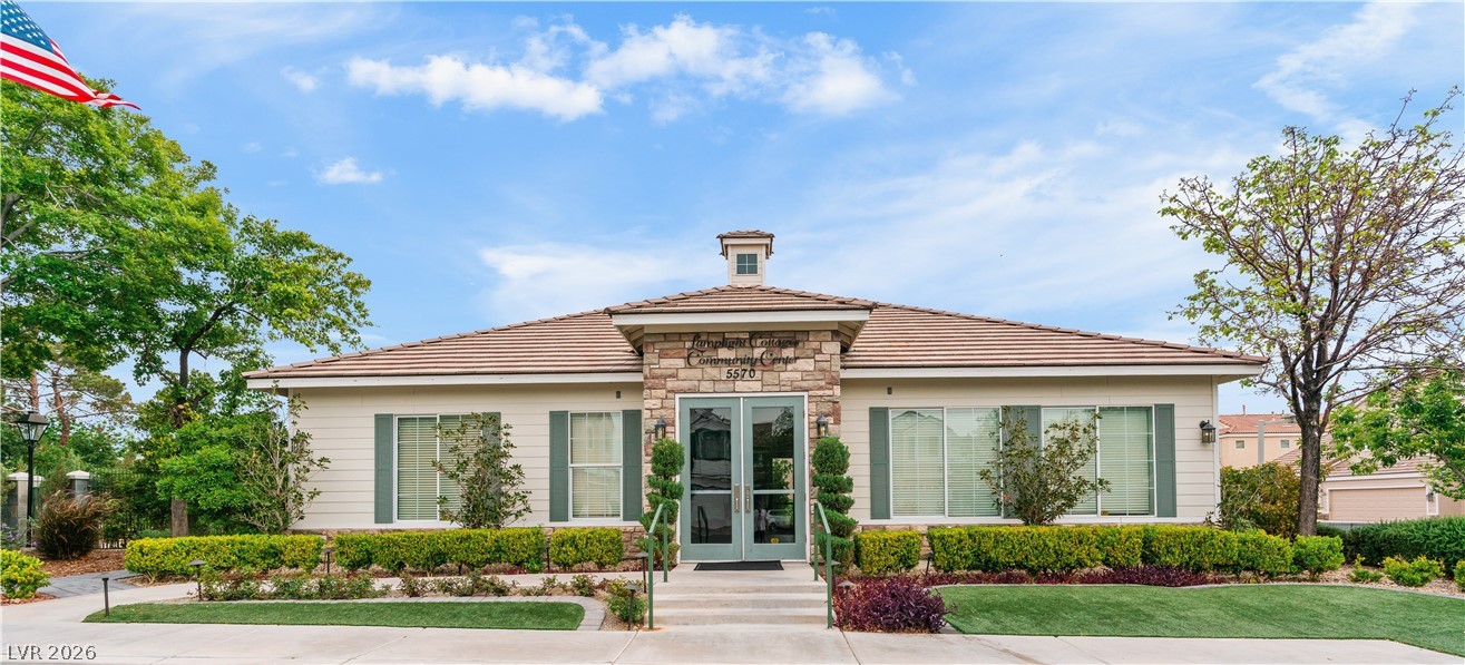 7664 Alexander Hills Street