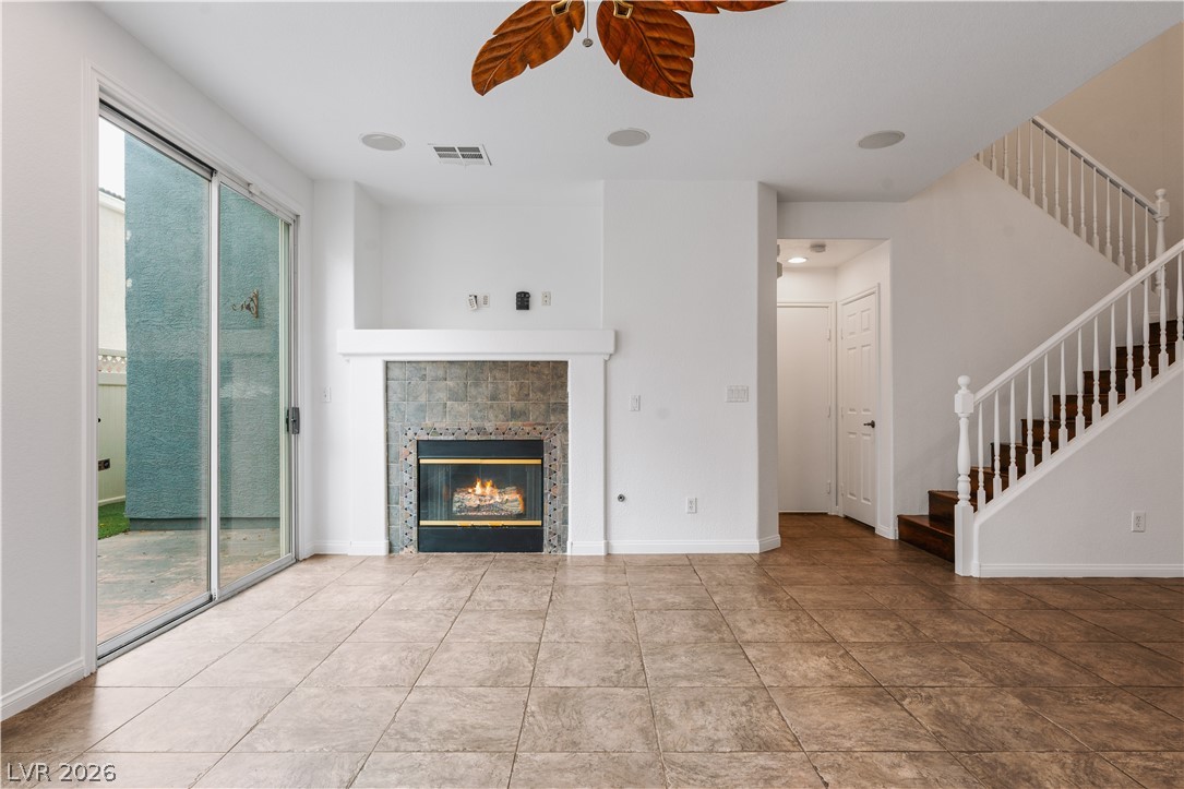 7664 Alexander Hills Street