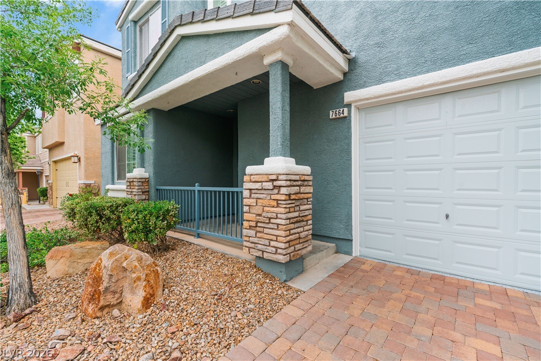 7664 Alexander Hills Street