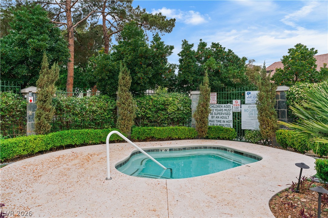 7664 Alexander Hills Street