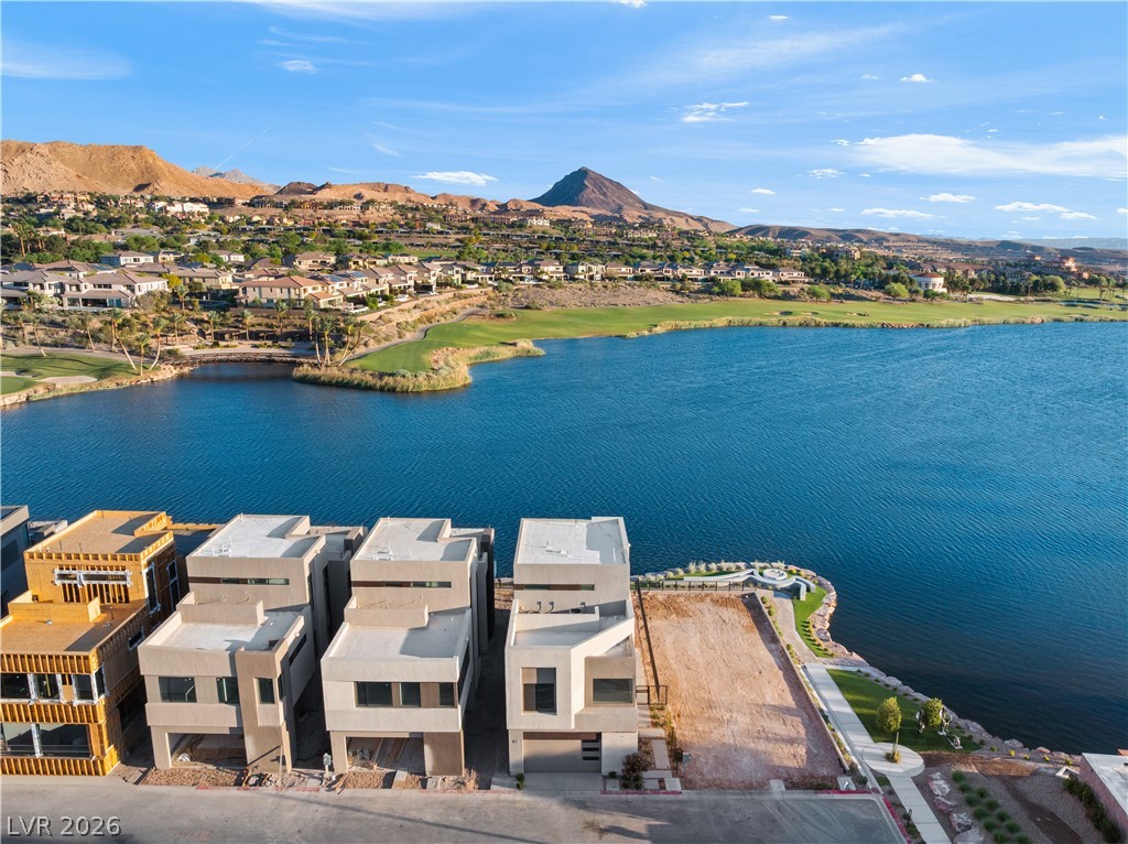 66 Lakefront Drive