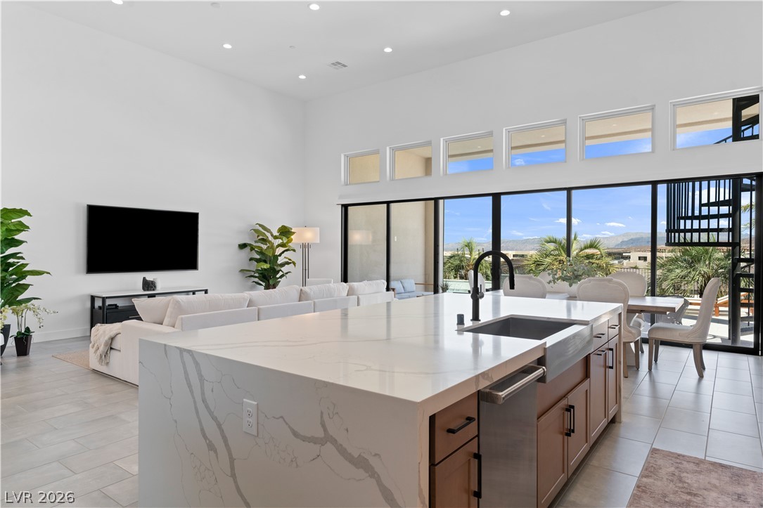 144 Tre Pietre Street