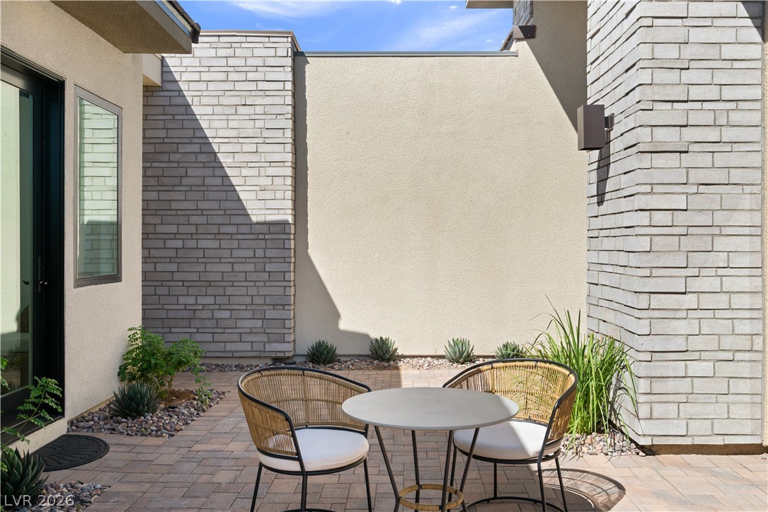 144 Tre Pietre Street