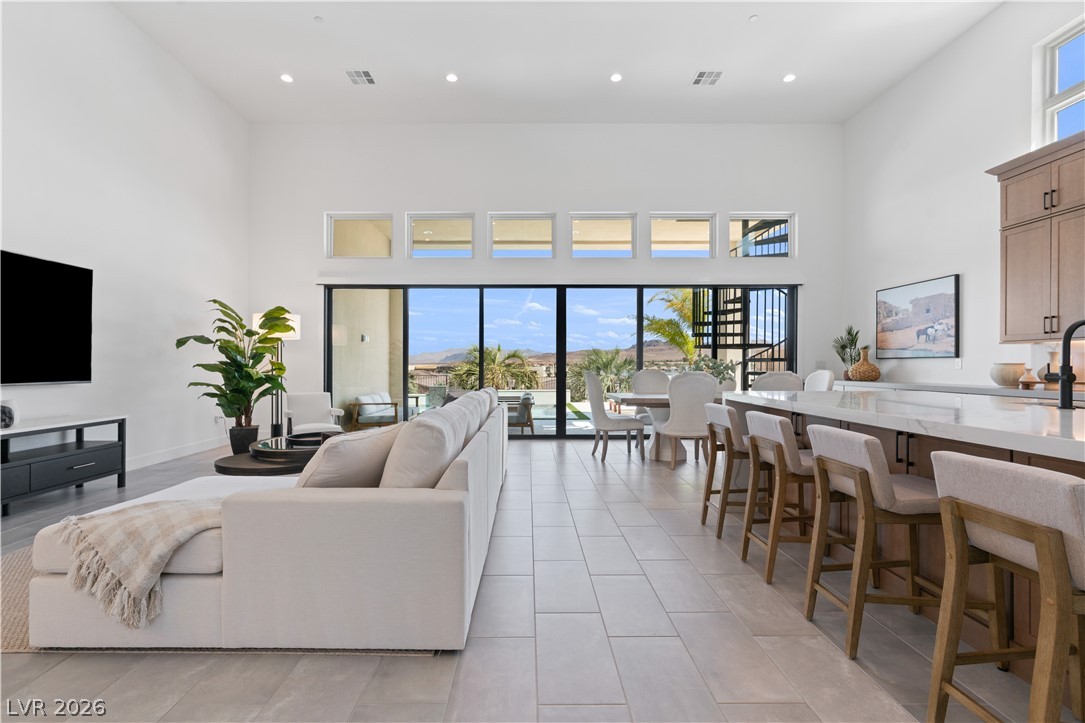 144 Tre Pietre Street