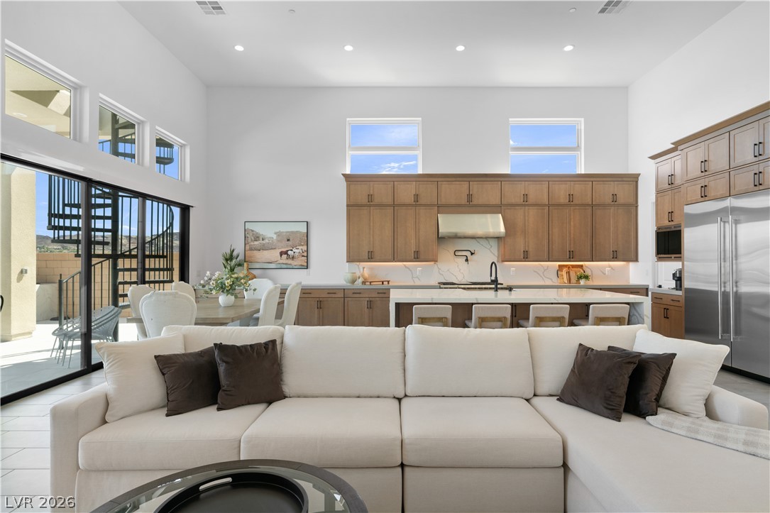 144 Tre Pietre Street