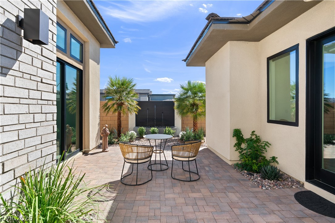 144 Tre Pietre Street