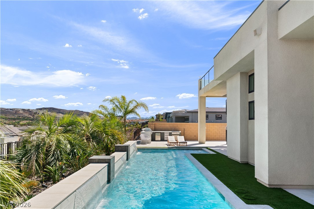 144 Tre Pietre Street