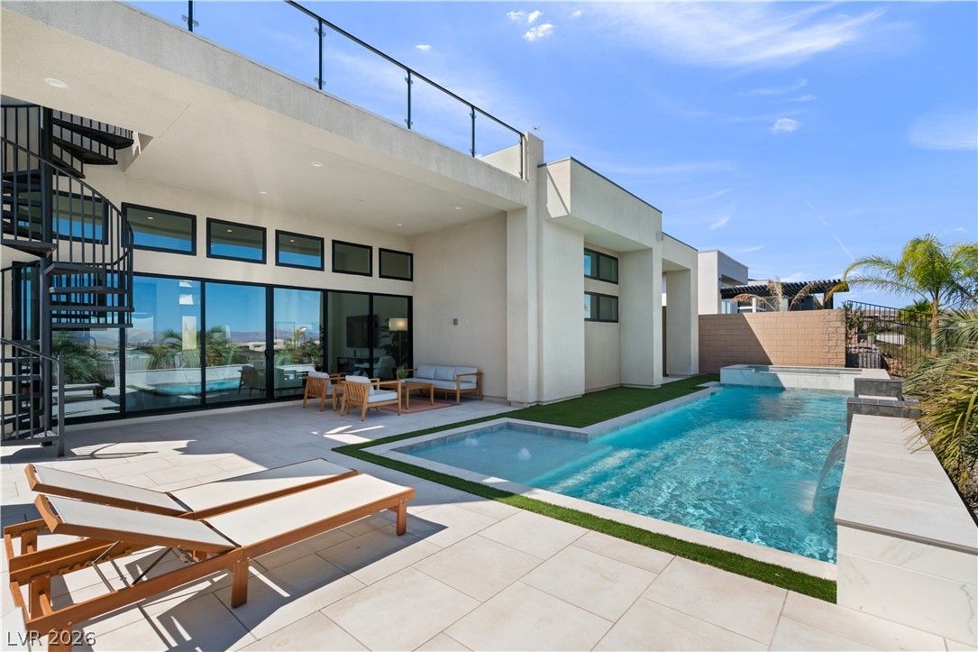 144 Tre Pietre Street