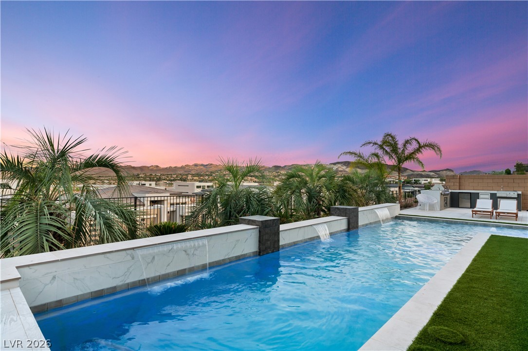 144 Tre Pietre Street