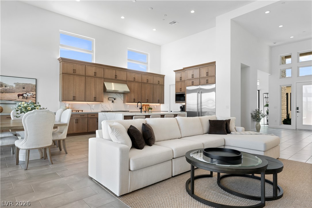 144 Tre Pietre Street