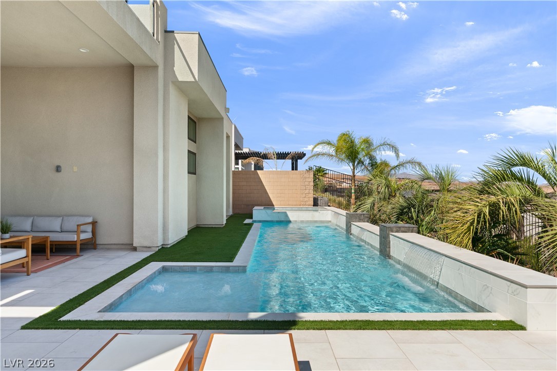 144 Tre Pietre Street