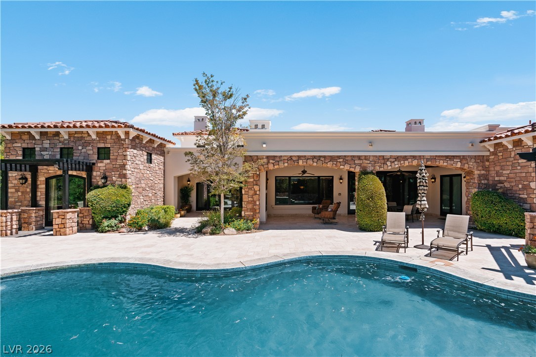 11 Olympia Hills Circle