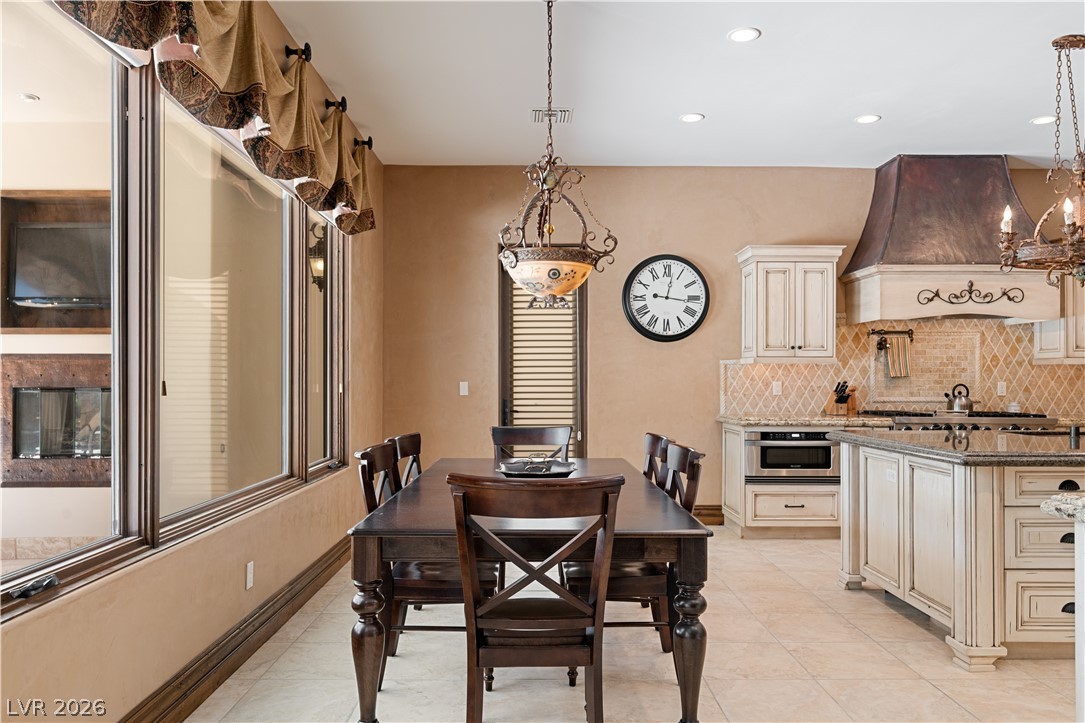 11 Olympia Hills Circle
