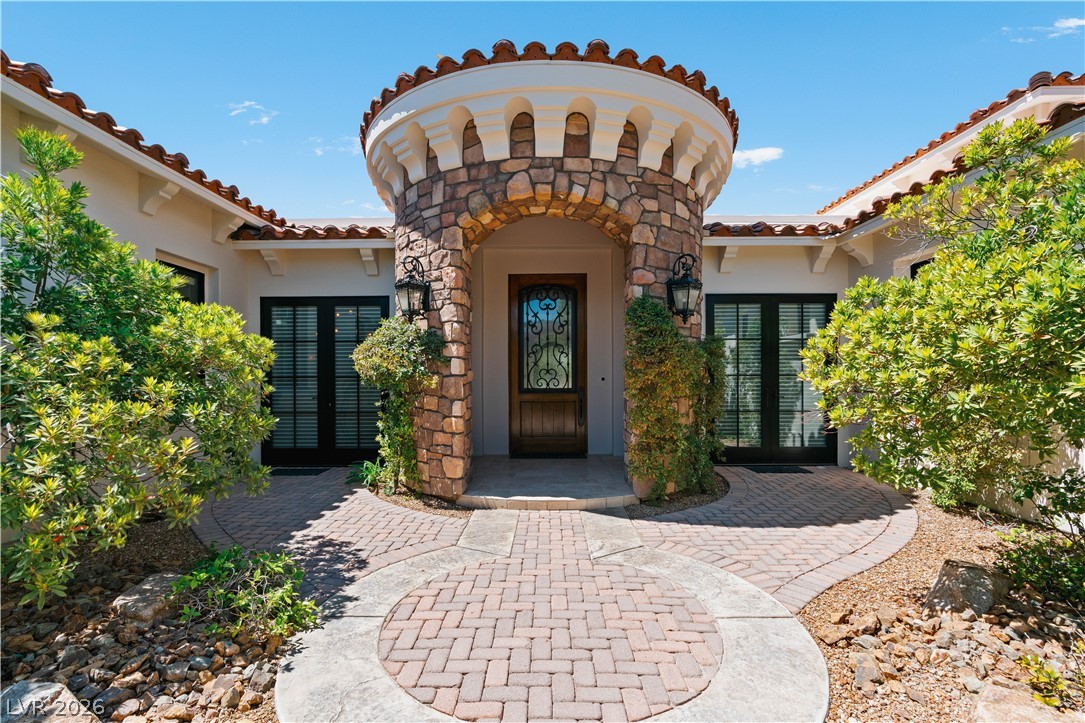 11 Olympia Hills Circle