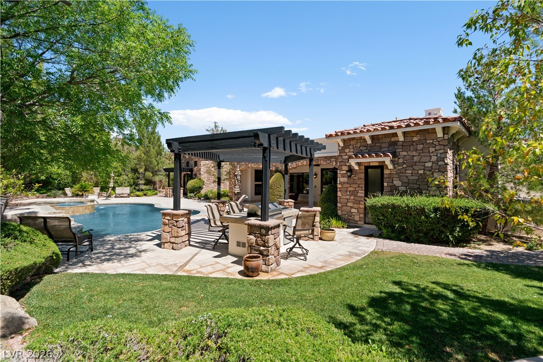 11 Olympia Hills Circle