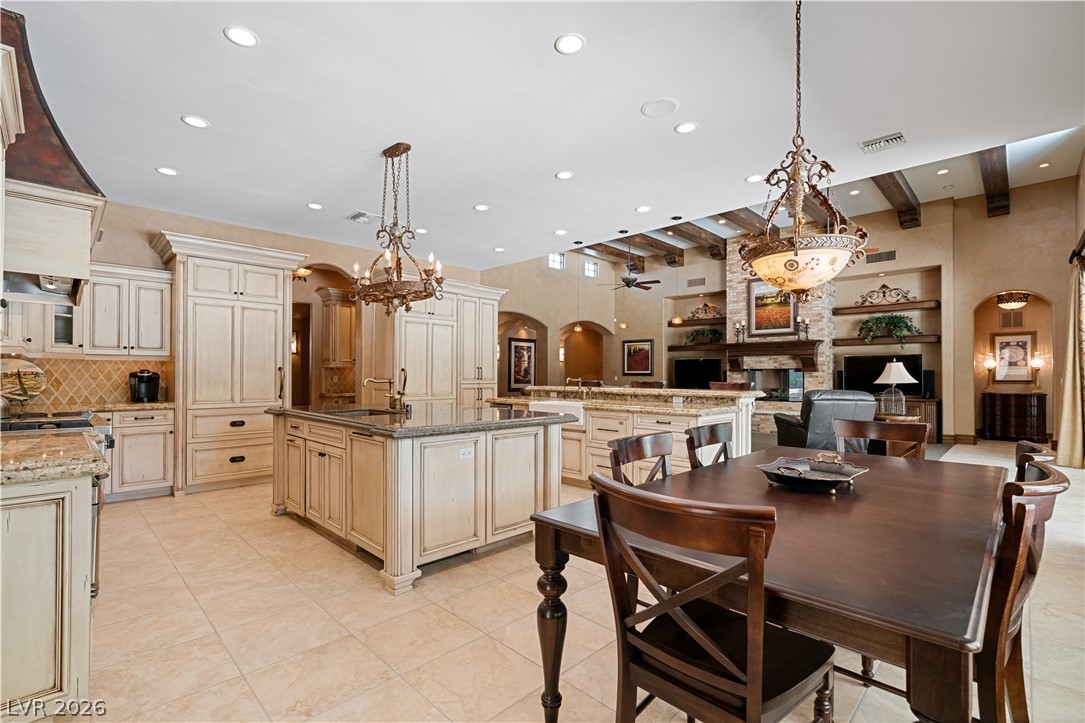11 Olympia Hills Circle