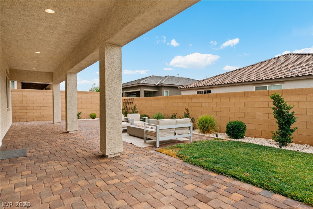 709 Monroe Hill