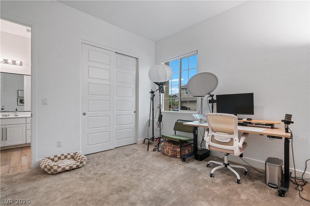 709 Monroe Hill