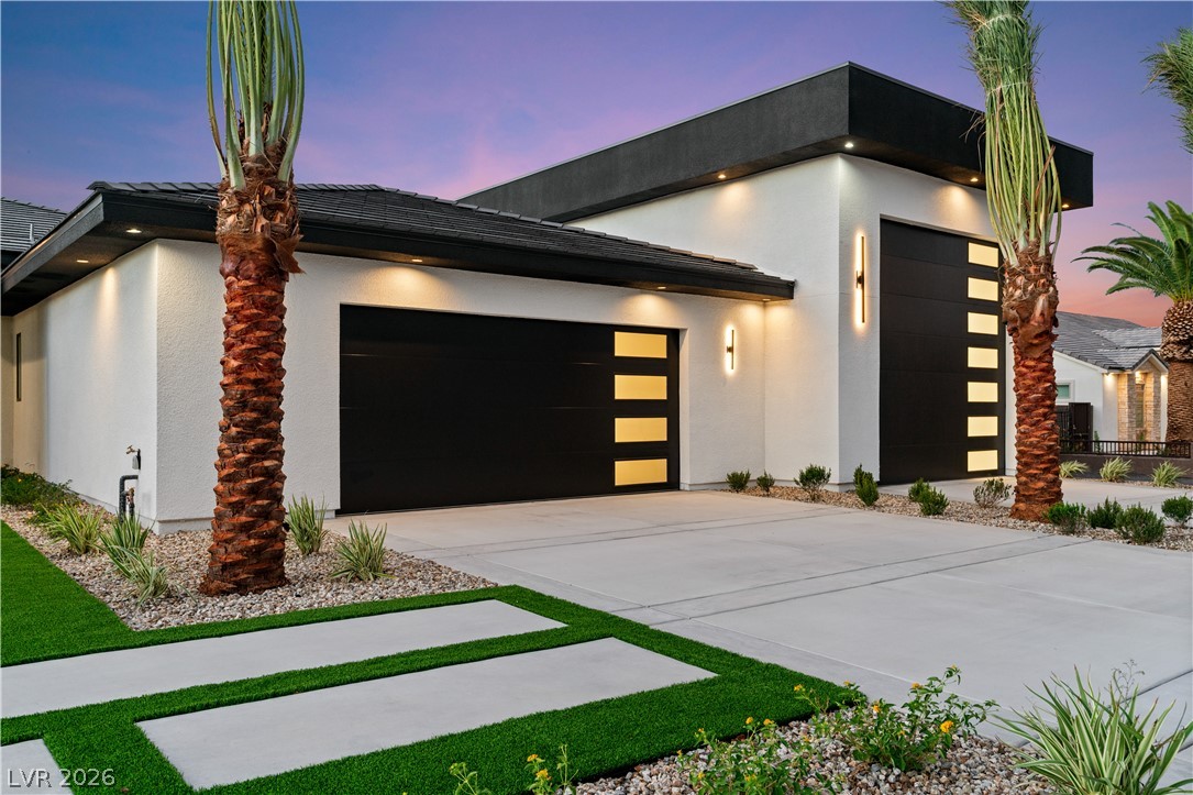 470 East Paradise Hills Drive