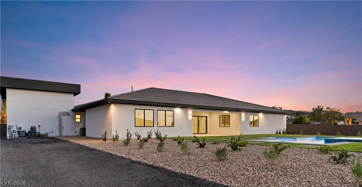 470 East Paradise Hills Drive