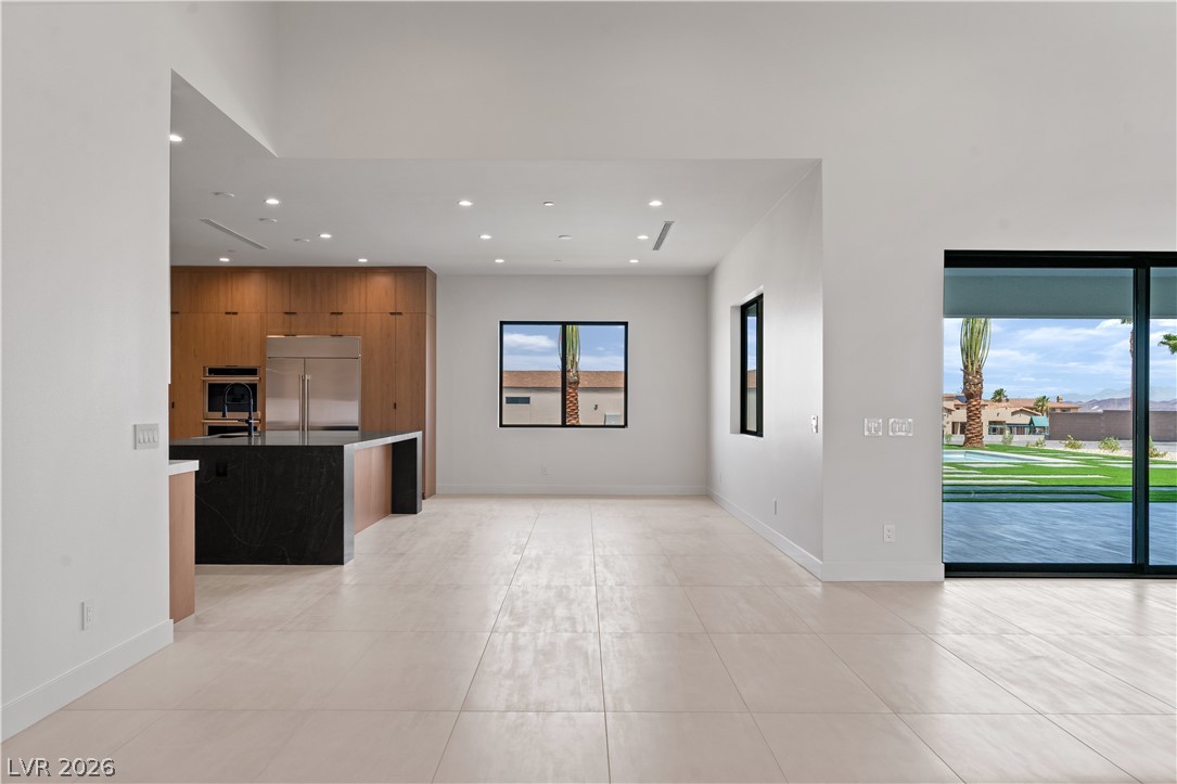 470 East Paradise Hills Drive