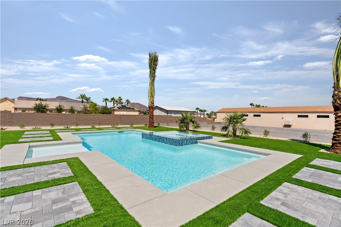 470 East Paradise Hills Drive