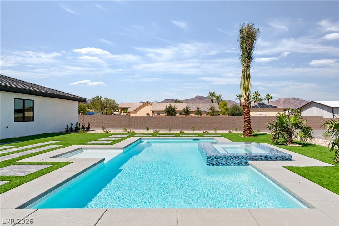 470 East Paradise Hills Drive