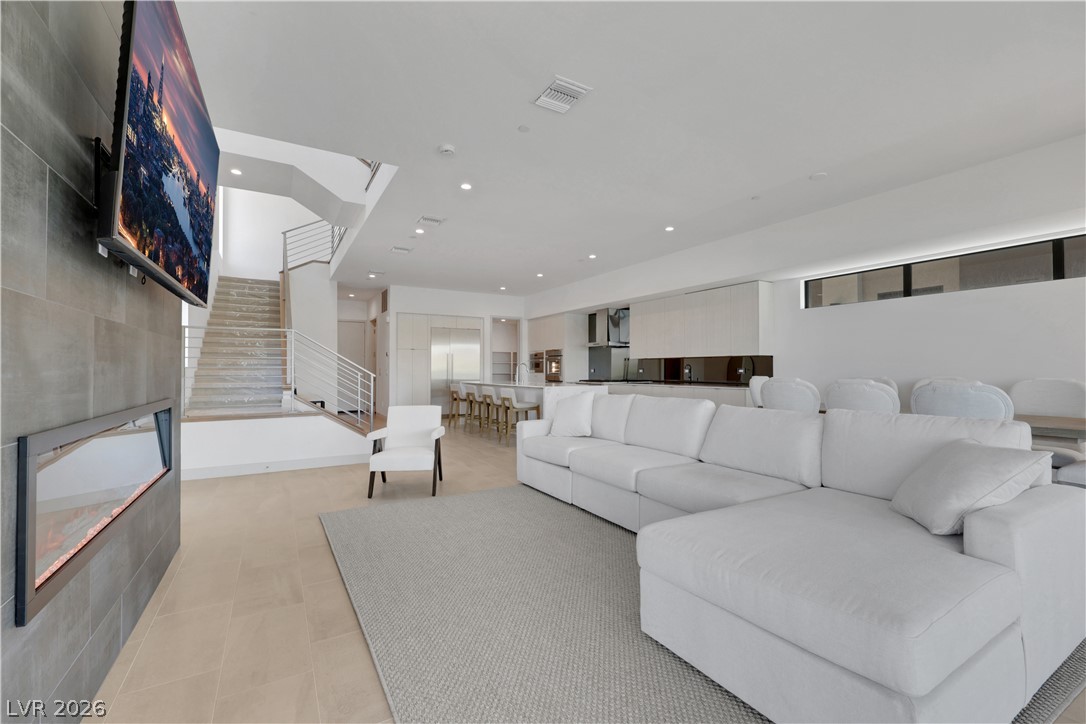 66 Lakefront Drive