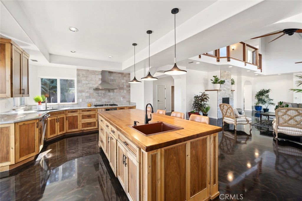 8865 San Gabriel Road