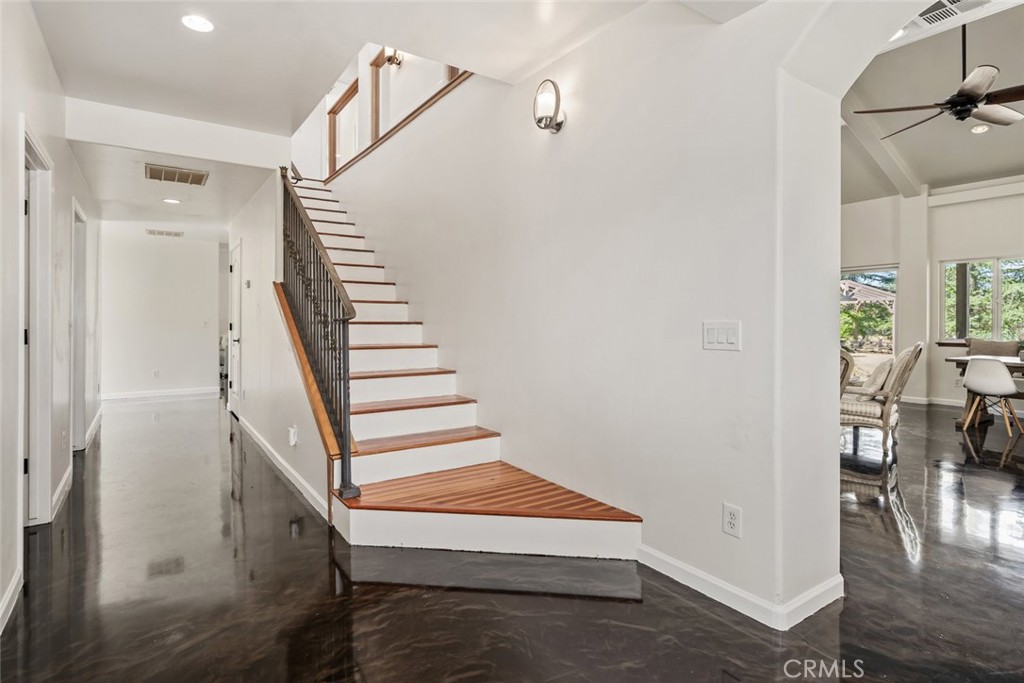 8865 San Gabriel Road