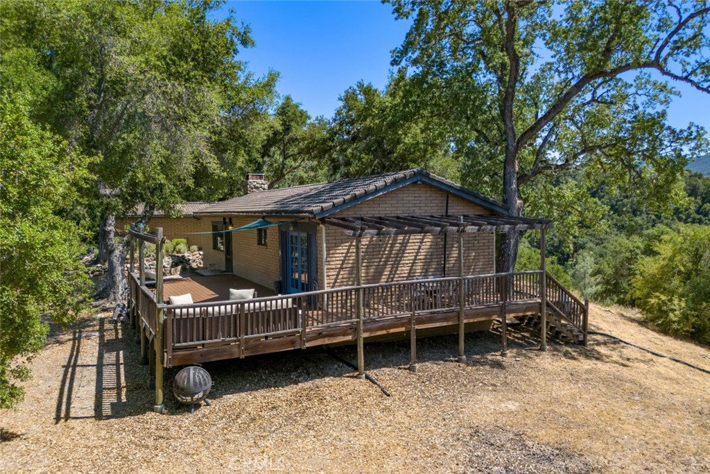 8610 Fawn Lane