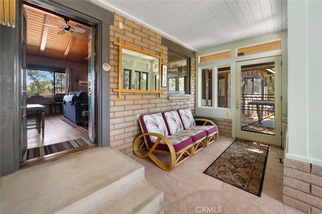 8610 Fawn Lane