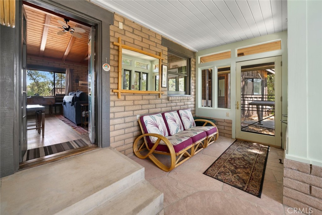 8610 Fawn Lane