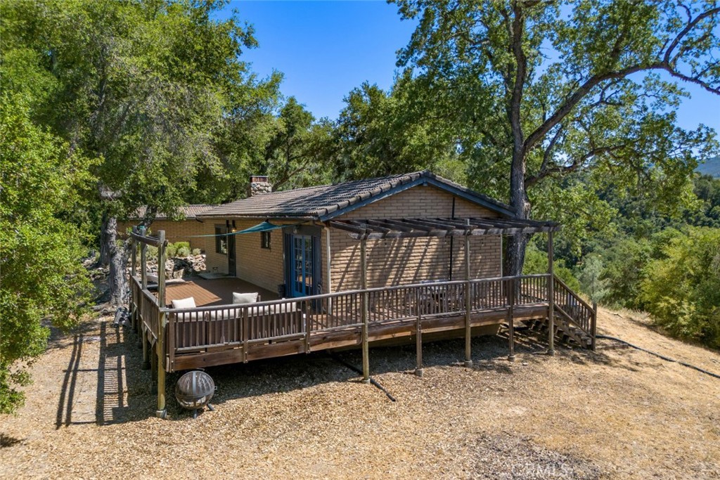 8610 Fawn Lane