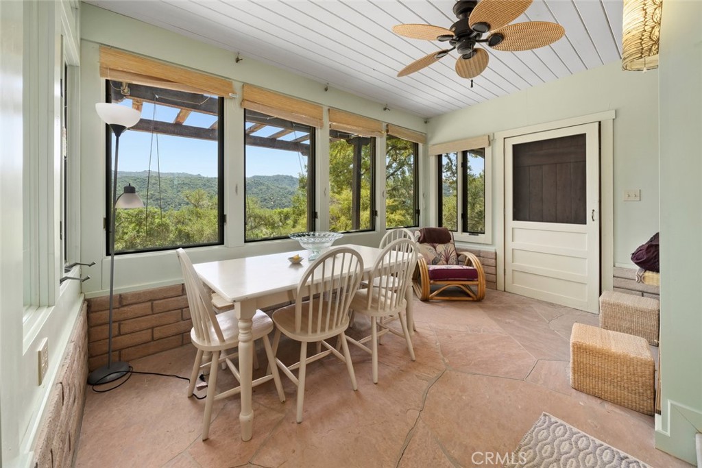 8610 Fawn Lane