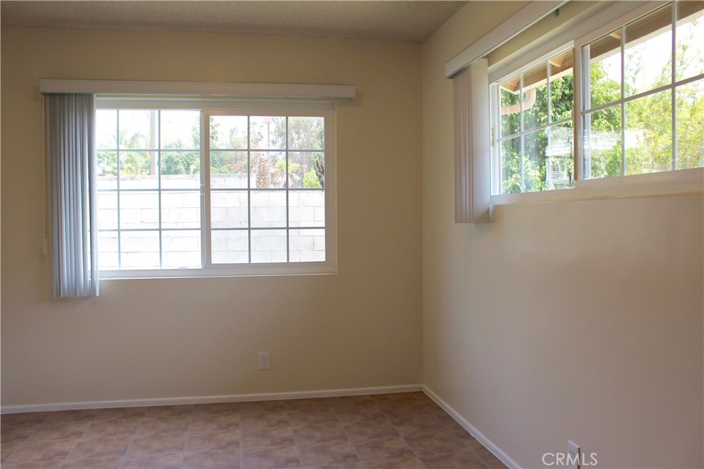 1844 El Vista Circle