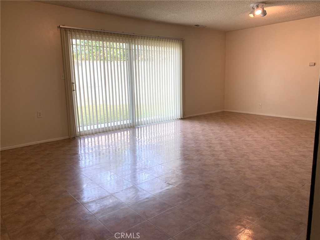 1844 El Vista Circle