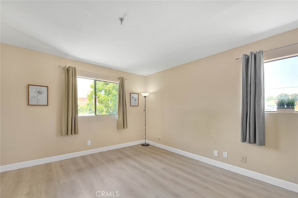 64 N Mar Vista Avenue 231