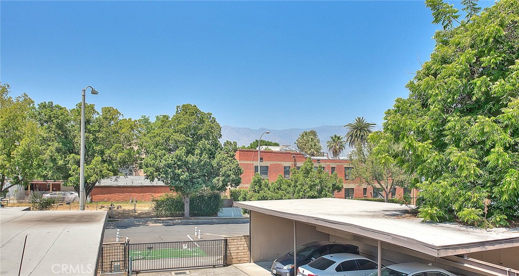 64 N Mar Vista Avenue 231
