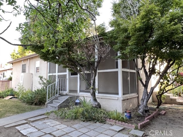 8232 Longden Avenue