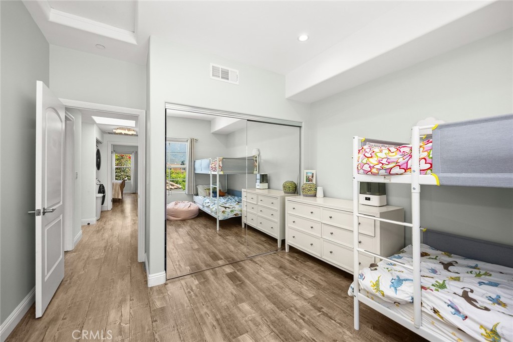 2745 Montrose Avenue 102