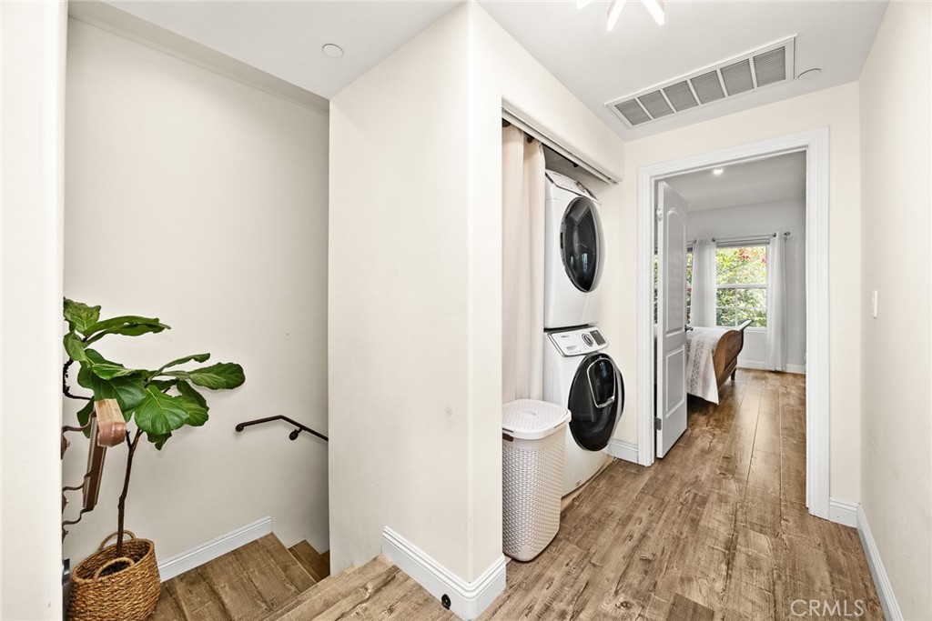 2745 Montrose Avenue 102