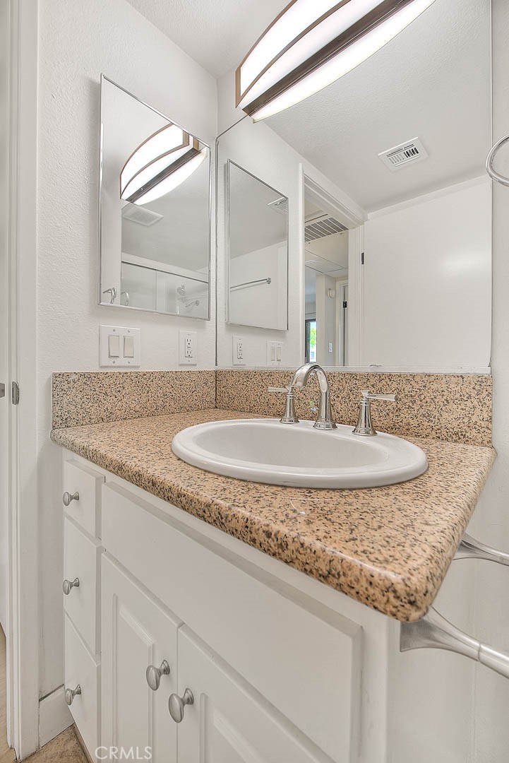 64 N Mar Vista Avenue 231