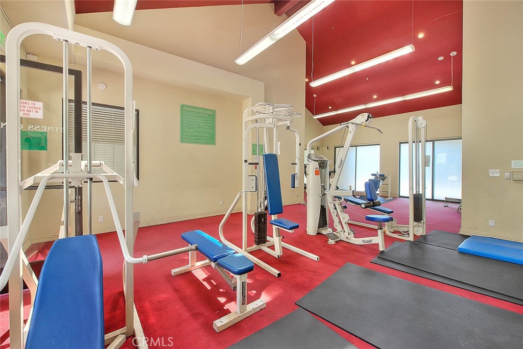 64 N Mar Vista Avenue 231